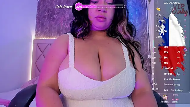 Snapshot of Alicee_tylor chatting on 06-13-26, 11:19 Alicee tylor online show from 06-13-26, 11:19