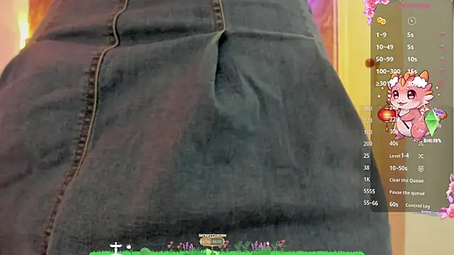 Snapshot of Alicee_tylor chatting on 06-23-26, 11:08 Alicee tylor online show from 06-23-26, 11:08