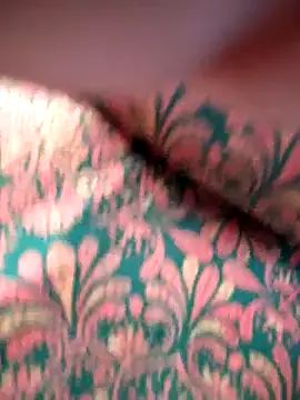 Snapshot of riyana_tai chatting on 07-15-26, 01:11 riyana tai online show from 07-15-26, 01:11