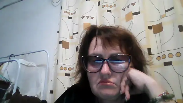Snapshot of ErikaXShine chatting on 06-15-26, 07:49 ErikaXShine online show from 06-15-26, 07:49