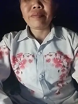 Snapshot of Vitamins-e chatting on 07-07-26, 02:32 Vitamins-e online show from 07-07-26, 02:32