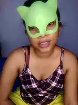 Snapshot of sldoni chatting on 06-25-26, 11:20 sldoni online show from 06-25-26, 11:20