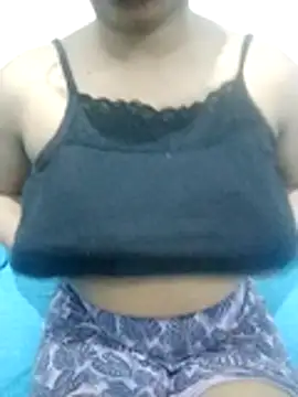 Snapshot of sldoni chatting on 07-19-26, 05:33 sldoni online show from 07-19-26, 05:33