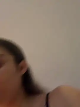 Snapshot of _Jessika13_ chatting on 06-21-26, 05:48 Jessika13 online show from 06-21-26, 05:48