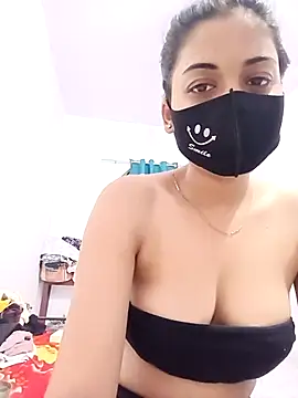 Snapshot of Sapna-p chatting on 07-13-26, 03:37 Sapna-p online show from 07-13-26, 03:37