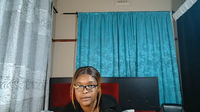 Snapshot of Lavendaxx chatting on 07-12-26, 12:56 Lavendaxx online show from 07-12-26, 12:56