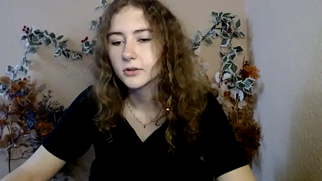 Crimson Bite online show from 06-10-26, 10:03