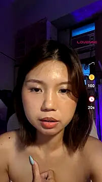 Snapshot of urgrl_portia chatting on 07-19-26, 10:41 urgrl portia online show from 07-19-26, 10:41