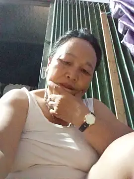 Snapshot of lylylai chatting on 06-18-26, 12:42 lylylai online show from 06-18-26, 12:42
