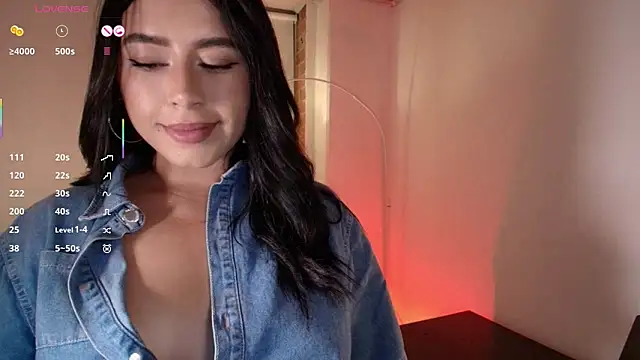 Isa vargas  online show from 06-18-26, 11:31