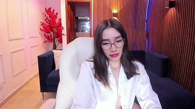 Snapshot of Emma_caarter_ chatting on 07-10-26, 03:11 Emma caarter online show from 07-10-26, 03:11