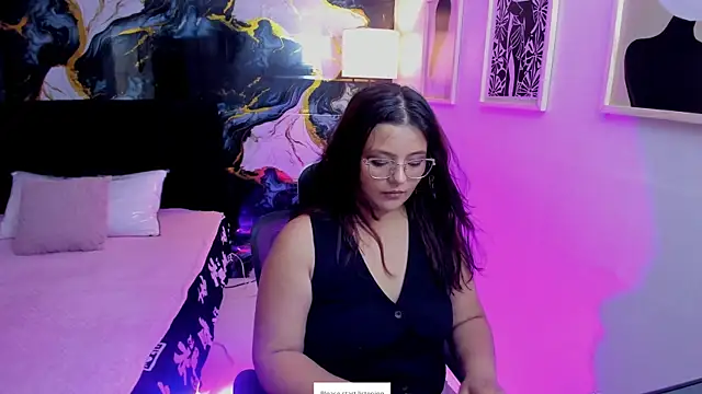 Miss Kloee online show from 06-24-26, 11:53