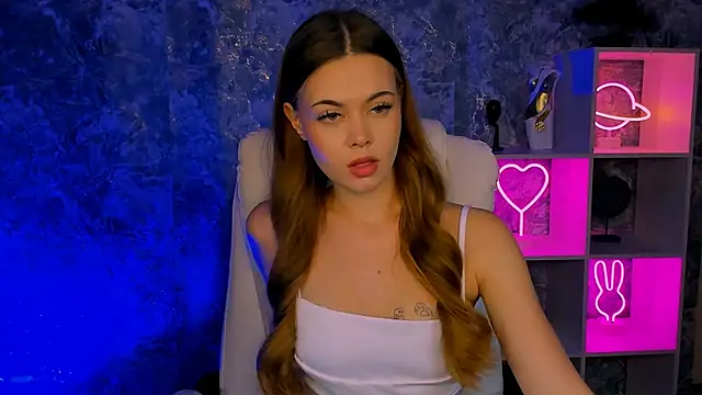 liora wisp online show from 06-12-26, 04:28
