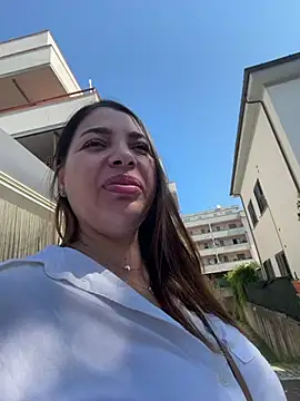 Snapshot of ANABELLA87 chatting on 08-03-26, 09:04 ANABELLA87 online show from 08-03-26, 09:04