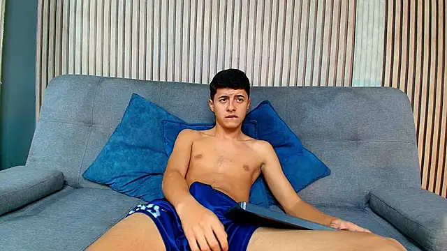 Justin ortiz online show from 07-01-26, 07:24