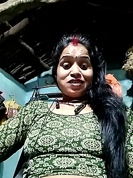 Snapshot of Cut_simran56 chatting on 06-22-26, 05:43 Cut simran56 online show from 06-22-26, 05:43