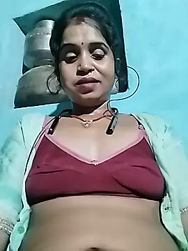 Snapshot of Cut_simran56 chatting on 07-05-26, 07:32 Cut simran56 online show from 07-05-26, 07:32