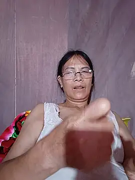 Snapshot of KK_sexyy chatting on 06-15-26, 06:21 KK sexyy online show from 06-15-26, 06:21