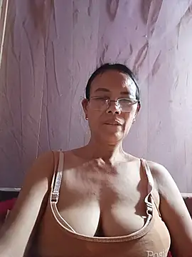 Snapshot of KK_sexyy chatting on 07-10-26, 06:43 KK sexyy online show from 07-10-26, 06:43