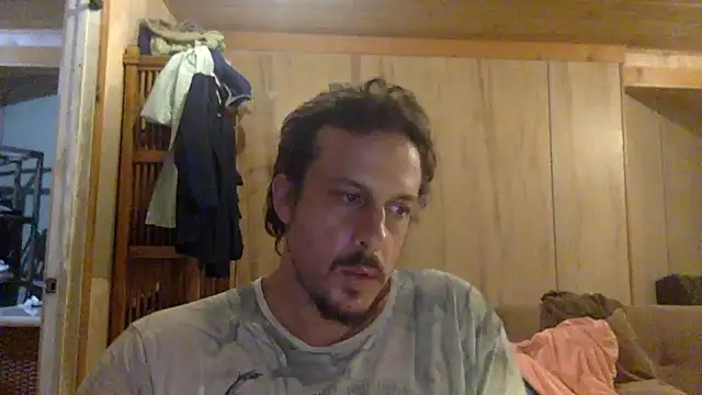 Snapshot of hawaiiguy620 chatting on 06-10-26, 09:52 hawaiiguy620 online show from 06-10-26, 09:52