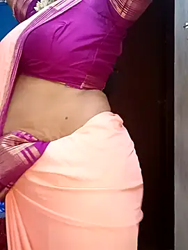 Snapshot of tamil_sarah chatting on 06-15-26, 07:54 tamil sarah online show from 06-15-26, 07:54