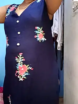 Snapshot of tamil_sarah chatting on 06-26-26, 03:22 tamil sarah online show from 06-26-26, 03:22