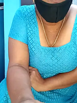 Snapshot of tamil_sarah chatting on 07-05-26, 05:36 tamil sarah online show from 07-05-26, 05:36