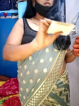 Snapshot of tamil_sarah chatting on 07-10-26, 07:12 tamil sarah online show from 07-10-26, 07:12