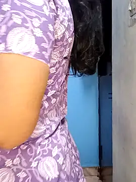 Snapshot of tamil_sarah chatting on 07-21-26, 06:21 tamil sarah online show from 07-21-26, 06:21