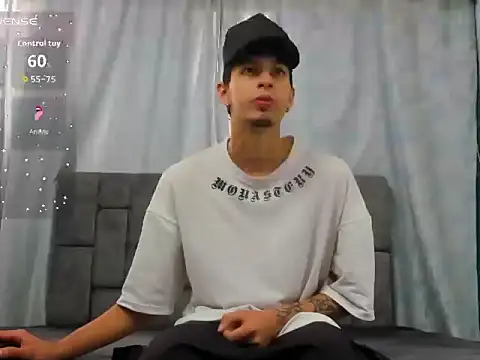 Snapshot of LyanLazarBBC chatting on 07-11-26, 12:08 LyanLazarBBC online show from 07-11-26, 12:08