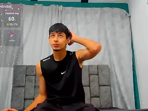 Snapshot of LyanLazarBBC chatting on 07-12-26, 12:07 LyanLazarBBC online show from 07-12-26, 12:07