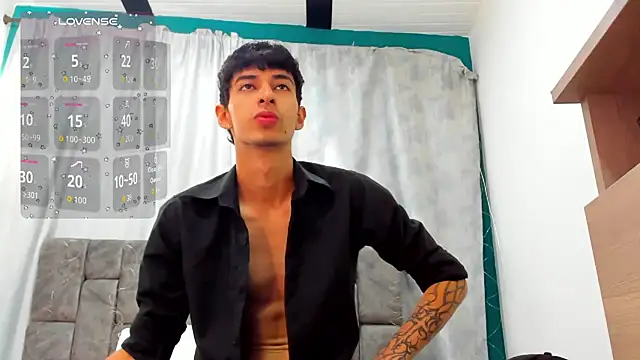 Snapshot of LyanLazarBBC chatting on 07-27-26, 12:34 LyanLazarBBC online show from 07-27-26, 12:34