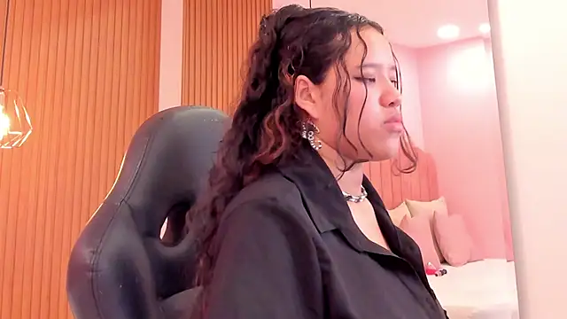 shayra alina online show from 07-30-26, 06:29