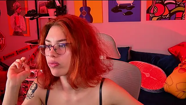 SeraphineDuskryn online show from 07-17-26, 05:07