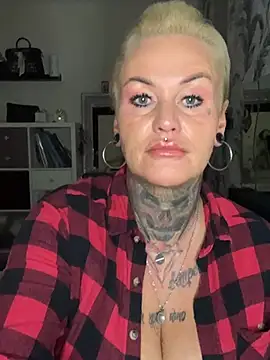 InkedMissLaBaehm online show from 07-18-26, 10:57