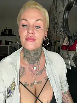 InkedMissLaBaehm online show from 07-26-26, 10:16