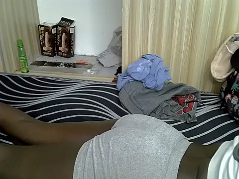 Snapshot of Sheratonyblacks chatting on 06-21-26, 11:40 Sheratonyblacks online show from 06-21-26, 11:40