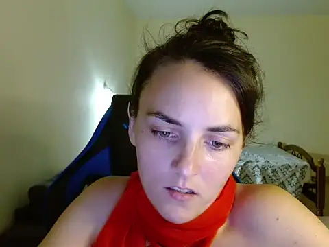 Snapshot of OliviaTheS chatting on 06-28-26, 10:27 OliviaTheS online show from 06-28-26, 10:27