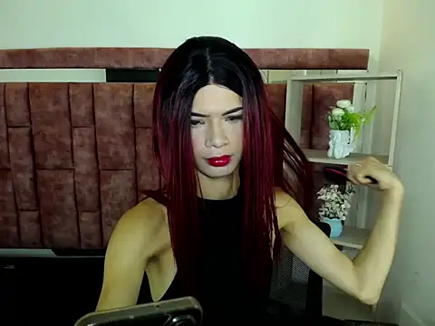 Jazmiin Rosee online show from 06-17-26, 12:50