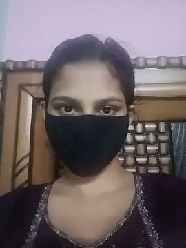 Snapshot of bharti_2 chatting on 06-12-26, 05:39 bharti 2 online show from 06-12-26, 05:39