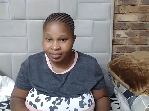 Loyal Alisha online show from 06-12-26, 03:33