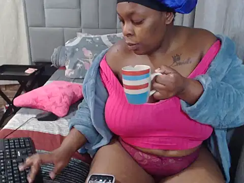 Wifey Amanda online show from 07-07-26, 06:47