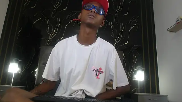 Snapshot of Joel_Bell chatting on 07-21-26, 12:07 Joel Bell online show from 07-21-26, 12:07