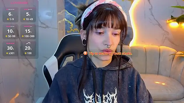 Snapshot of Lily_Tx chatting on 08-01-26, 12:48 Lily Tx online show from 08-01-26, 12:48