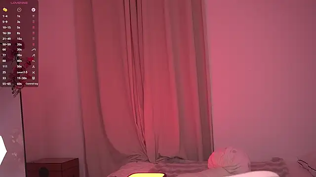 LumiNika online show from 07-02-26, 04:02