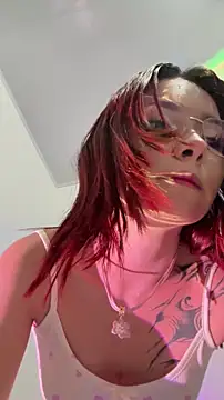 Snapshot of Scarlett_Livye chatting on 06-21-26, 01:19 Scarlett Livye online show from 06-21-26, 01:19