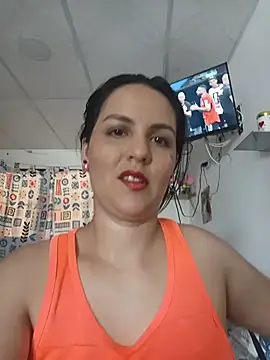 Snapshot of Zafiraluxx chatting on 07-07-26, 04:22 Zafiraluxx online show from 07-07-26, 04:22