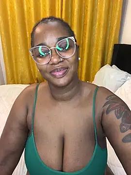 Snapshot of Honeylust26 chatting on 07-20-26, 04:38 Honeylust26 online show from 07-20-26, 04:38