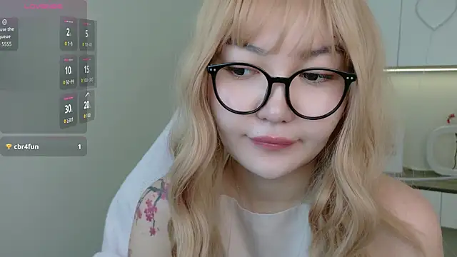 Snapshot of sakuraclover chatting on 06-22-26, 04:42 sakuraclover online show from 06-22-26, 04:42