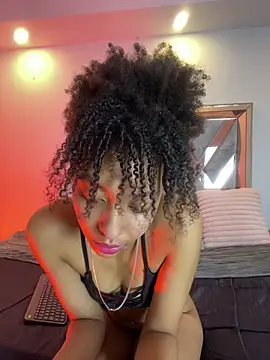 Snapshot of Kiara_Kamau_XXX chatting on 07-28-26, 02:13 Kiara Kamau XXX online show from 07-28-26, 02:13